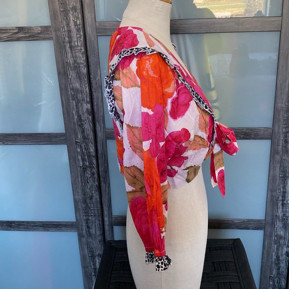 Ayfee Florence tie waist orange,pink and cream floral blouse. Leopard ruffle. M - Picture 6 of 17